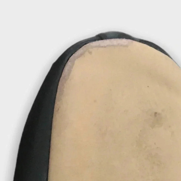 Old  Navy Flats - Picture 8 of 9